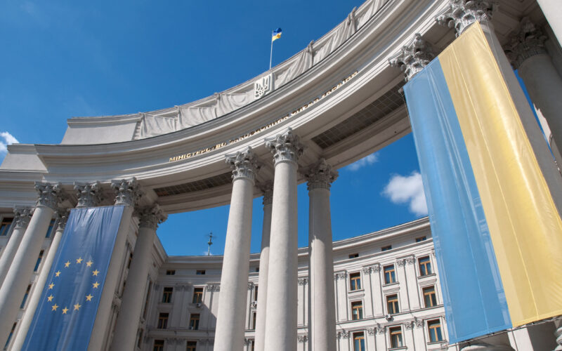 Parlamentul European aprobă un împrumut istoric de 90 de miliarde de euro pentru Ucraina defendar