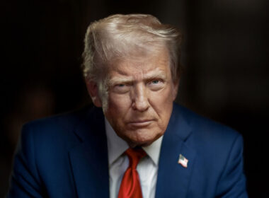 donald trump SUA white house defendar